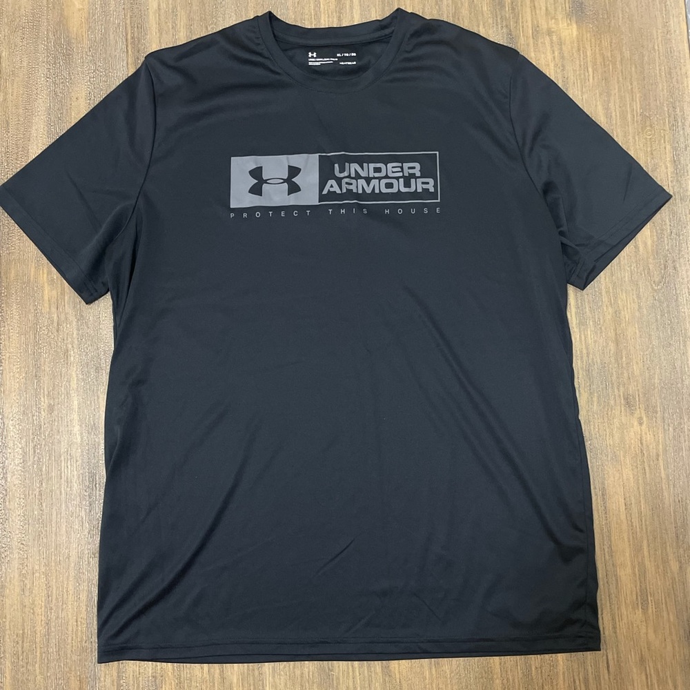 Under armour t shirt